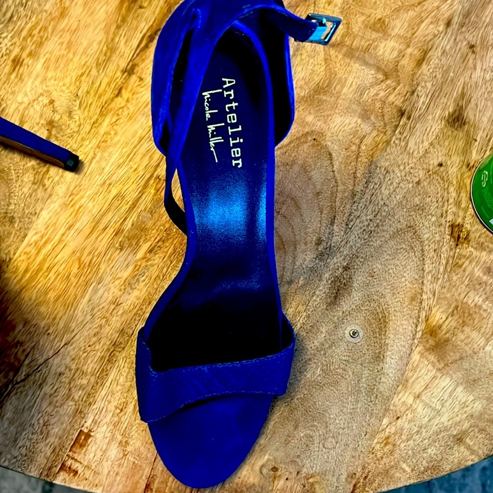Arttelier size 10 suede royal blue heels. Nicole Miller new never worn